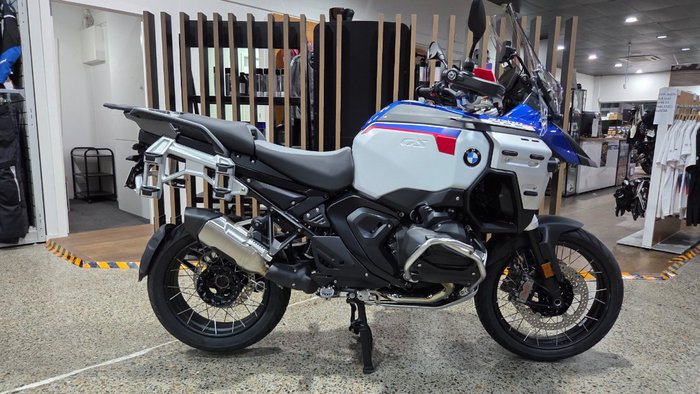2026 BMW Motorrad R 1300 GS ADVENTURE RACINGBLUE METALLIC