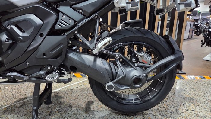 2026 BMW Motorrad R 1300 GS ADVENTURE RACINGBLUE METALLIC