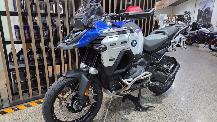 2026 BMW Motorrad R 1300 GS ADVENTURE RACINGBLUE METALLIC
