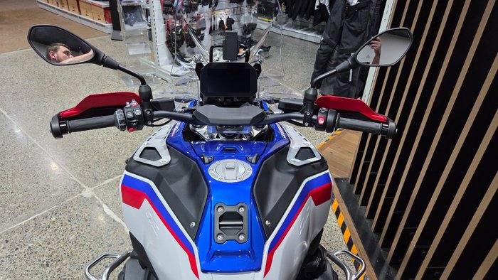 2026 BMW Motorrad R 1300 GS ADVENTURE RACINGBLUE METALLIC