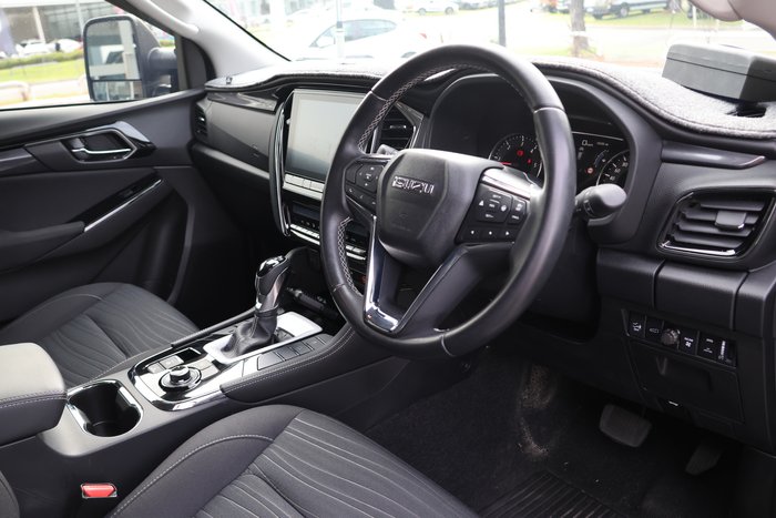 2023 Isuzu MU-X LS-U