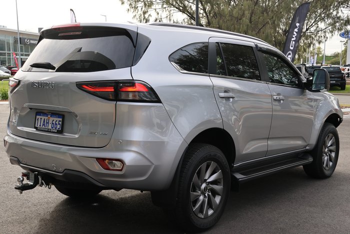 2023 Isuzu MU-X LS-U