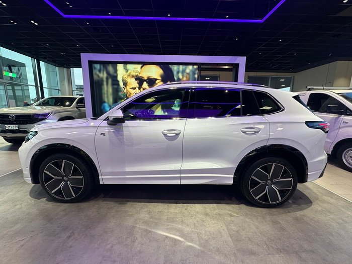 2025 Volkswagen Tiguan 195TSI R-Line