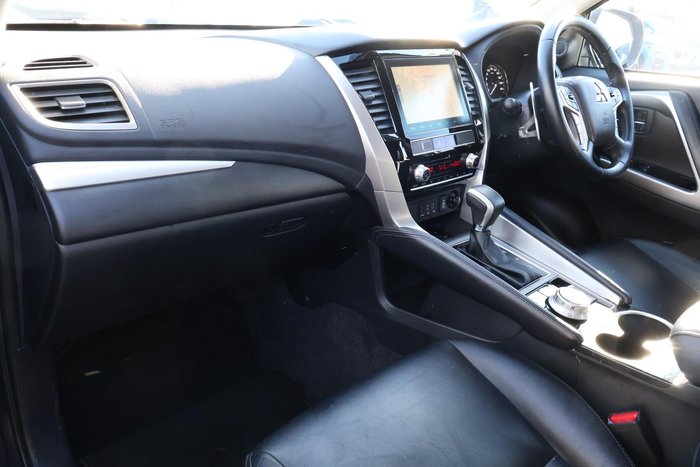 2022 Mitsubishi Pajero Sport GLS