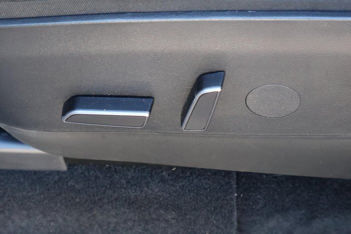 2023 Tesla Model Y Rear-Wheel Drive