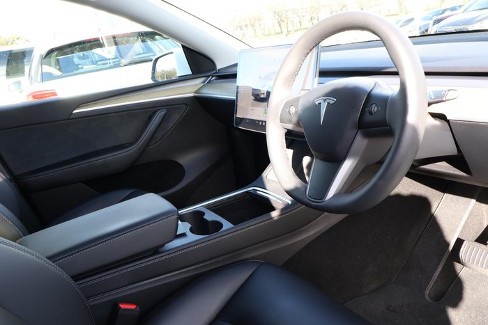 2023 Tesla Model Y Rear-Wheel Drive