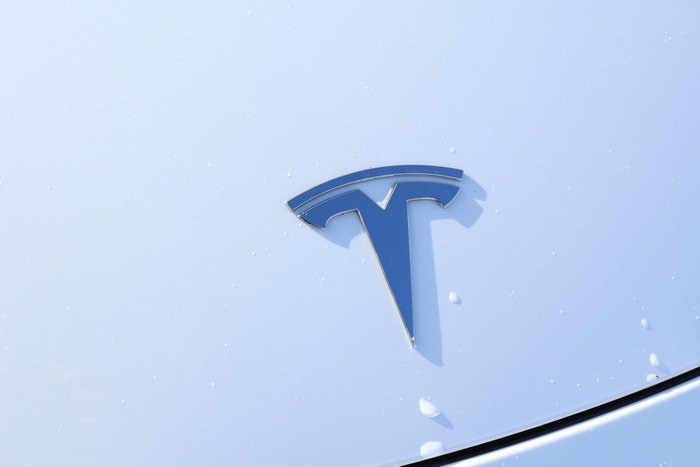 2023 Tesla Model Y Rear-Wheel Drive