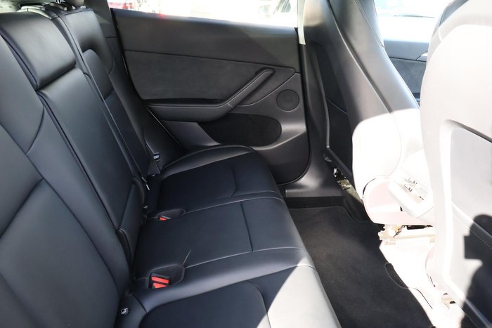 2023 Tesla Model Y Rear-Wheel Drive
