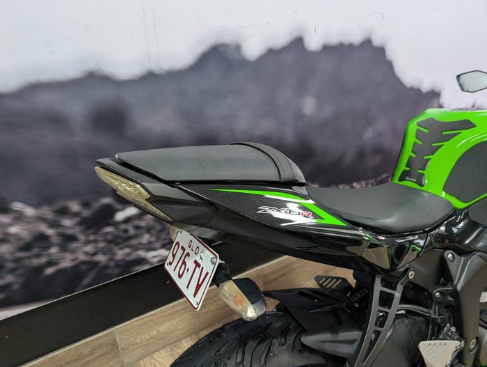 2013 Kawasaki ZX-6R (ZX636) NON ABS GREEN