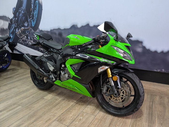 2013 Kawasaki ZX-6R (ZX636) NON ABS GREEN