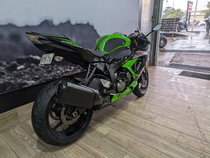 2013 Kawasaki ZX-6R (ZX636) NON ABS GREEN