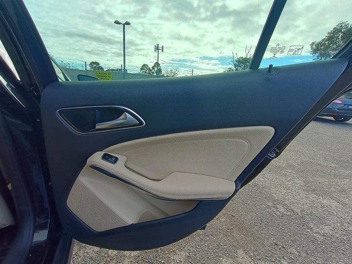 2018 Mercedes-Benz GLA-Class GLA180