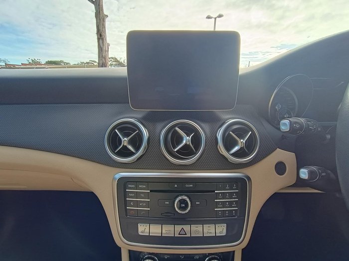 2018 Mercedes-Benz GLA-Class GLA180
