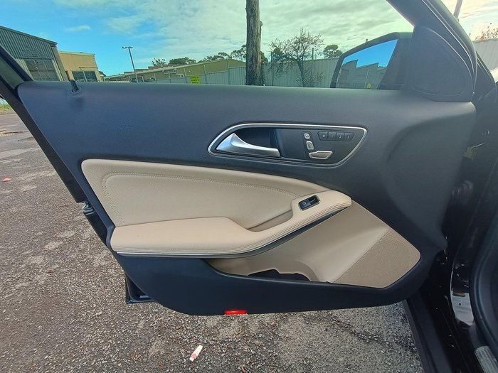 2018 Mercedes-Benz GLA-Class GLA180