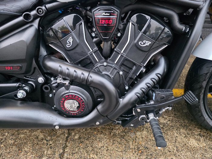 2025 Indian SCOUT 101 LIMITED GHOST WHITE METALLIC