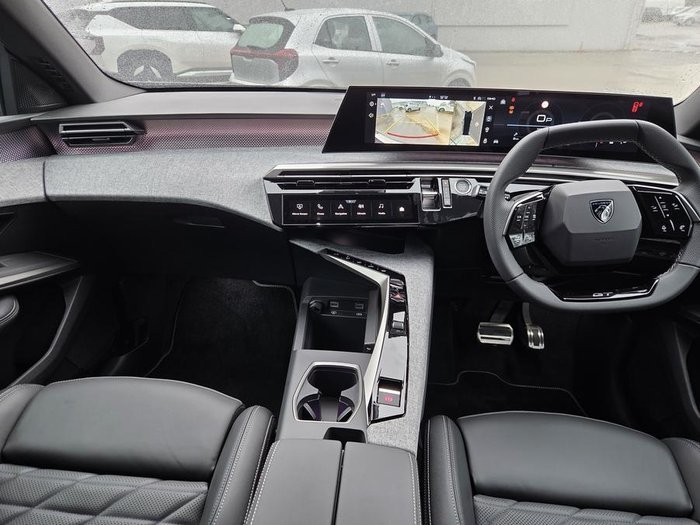 2025 Peugeot 5008 GT Premium Hybrid