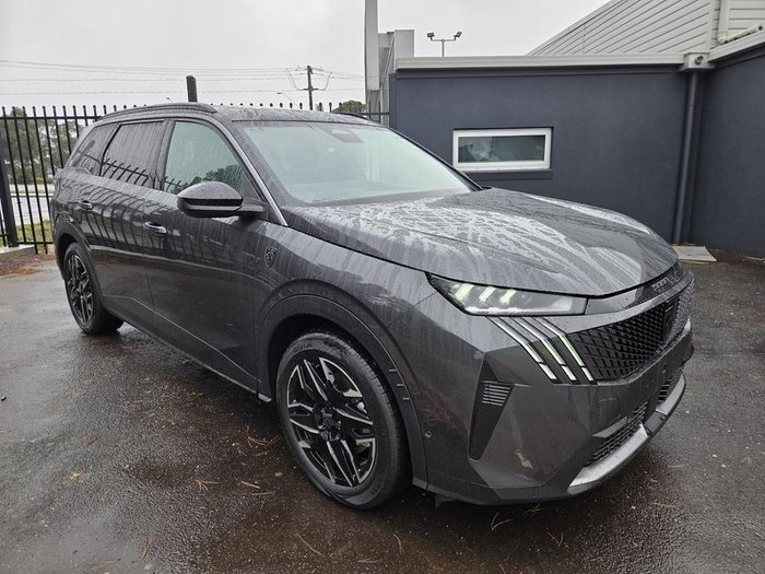2025 Peugeot 5008