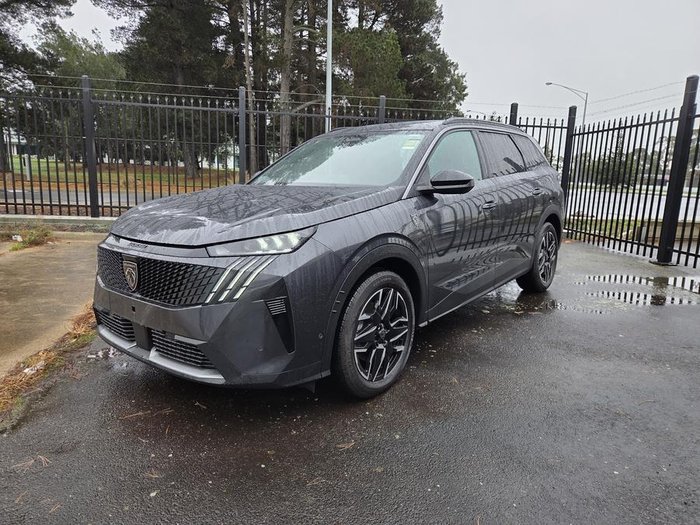 2025 Peugeot 5008 GT Premium Hybrid
