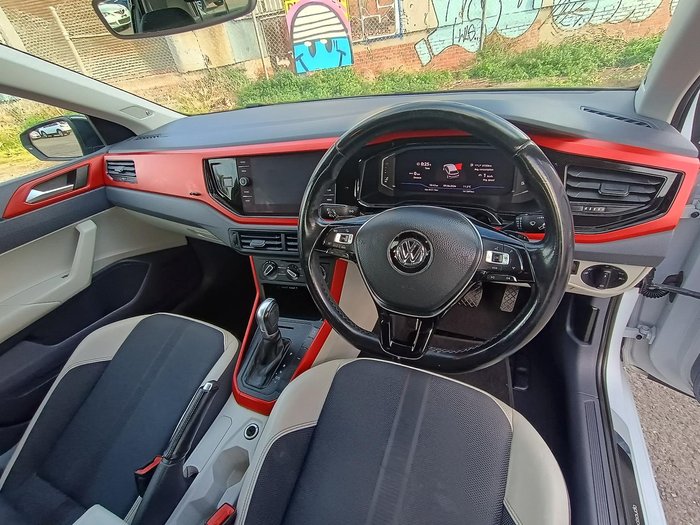 2018 Volkswagen Polo beats