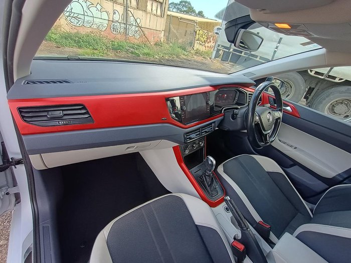 2018 Volkswagen Polo beats