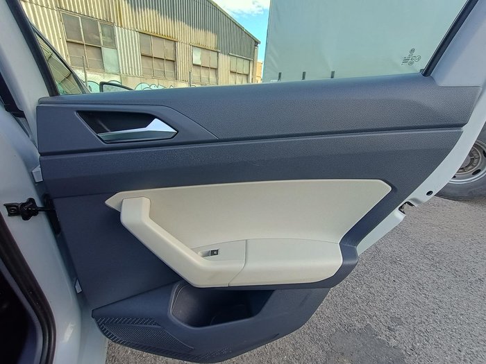 2018 Volkswagen Polo beats