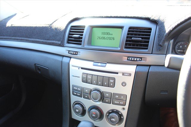 2010 Holden Commodore Omega