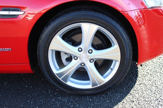 2010 Holden Commodore Omega