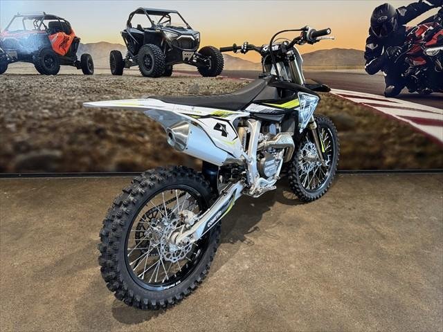 2025 Triumph TF 450-RC Edition