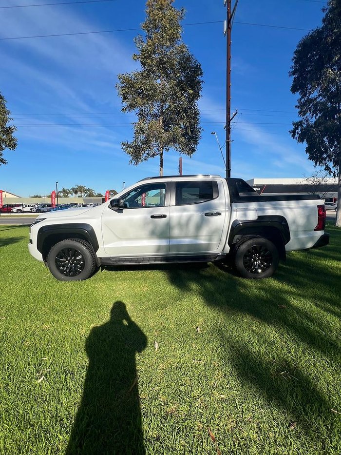 2025 Mitsubishi Triton GSR MV MY25 4X4 Dual Range White Diamond