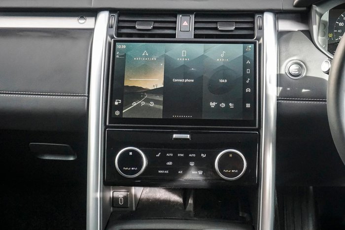 2025 Land Rover Discovery D350 Tempest