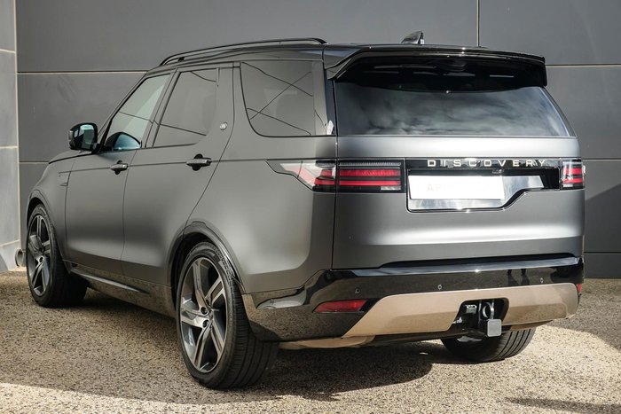 2025 Land Rover Discovery D350 Tempest