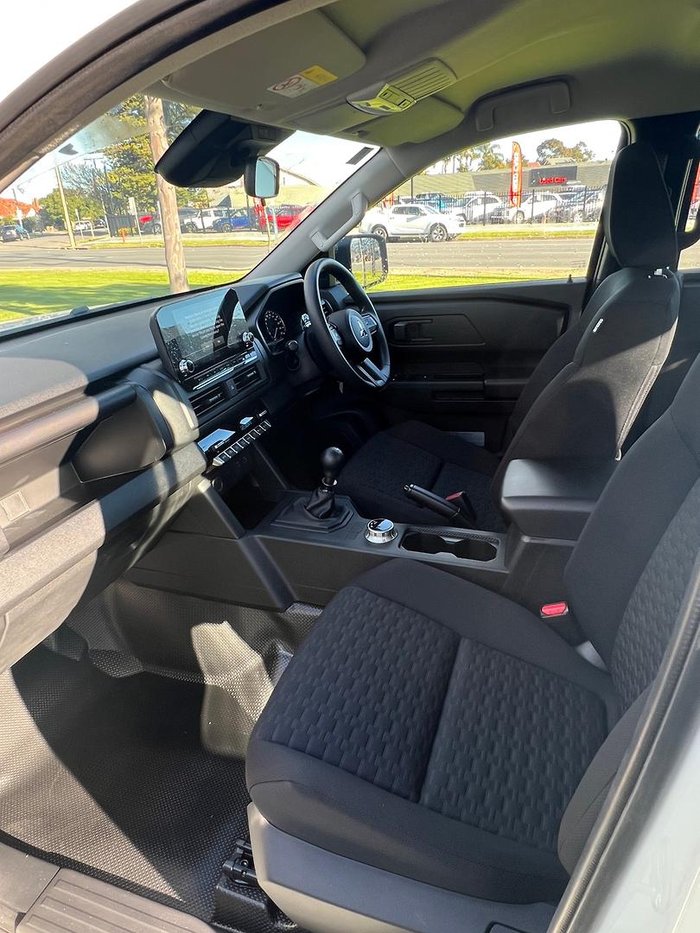 2025 Mitsubishi Triton GLX MV MY25 4X4 Dual Range White