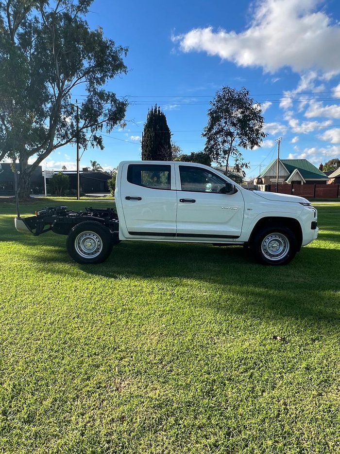 2025 Mitsubishi Triton GLX MV MY25 4X4 Dual Range White
