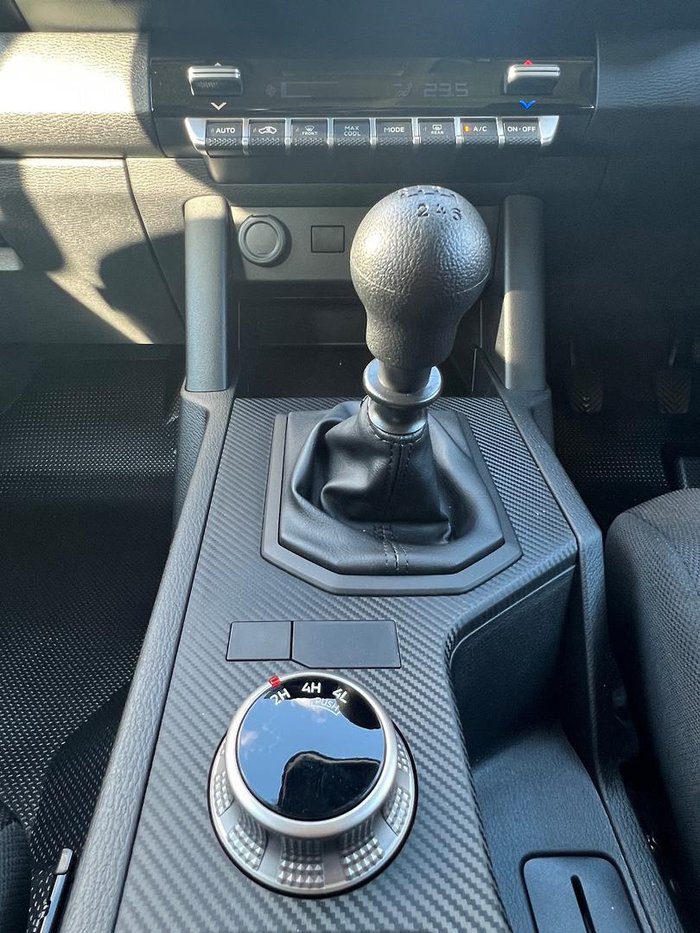 2025 Mitsubishi Triton GLX MV MY25 4X4 Dual Range White