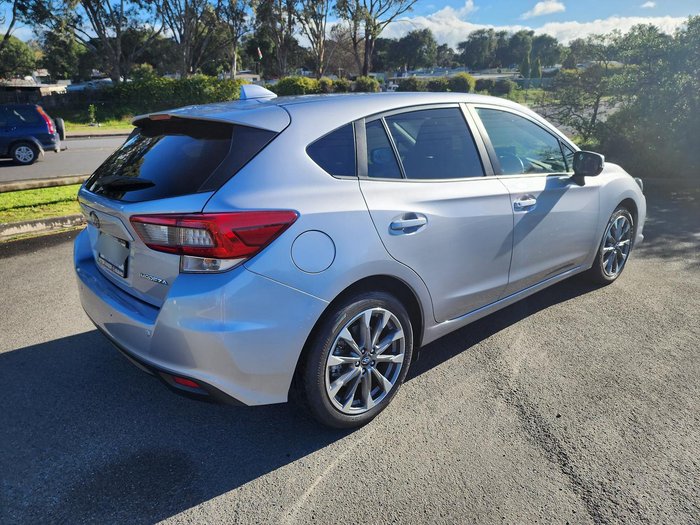 2022 Subaru Impreza 2.0i Premium
