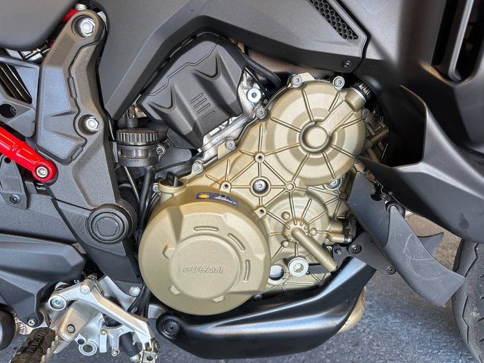 2022 Ducati MULTISTRADA V4 PIKES PEAK R