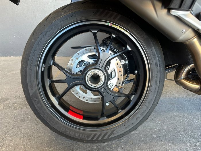 2022 Ducati MULTISTRADA V4 PIKES PEAK R