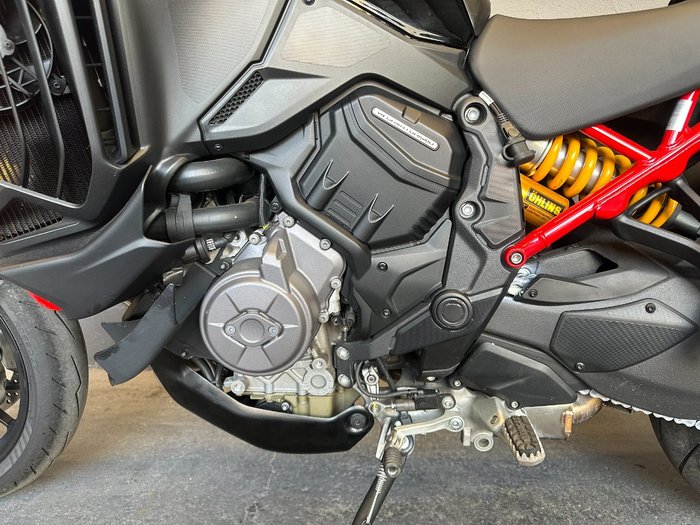 2022 Ducati MULTISTRADA V4 PIKES PEAK R