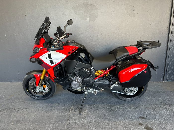 2022 Ducati MULTISTRADA V4 PIKES PEAK R