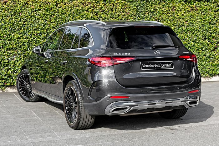 2023 Mercedes-Benz GLC-Class GLC300