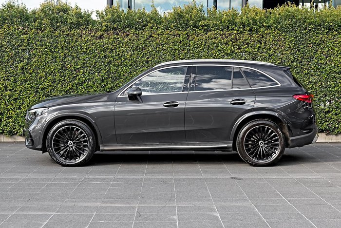 2023 Mercedes-Benz GLC-Class GLC300