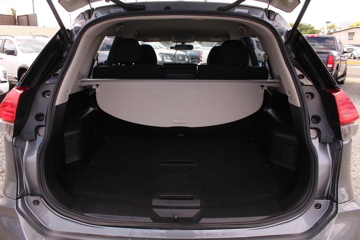 2022 Nissan X-TRAIL ST+