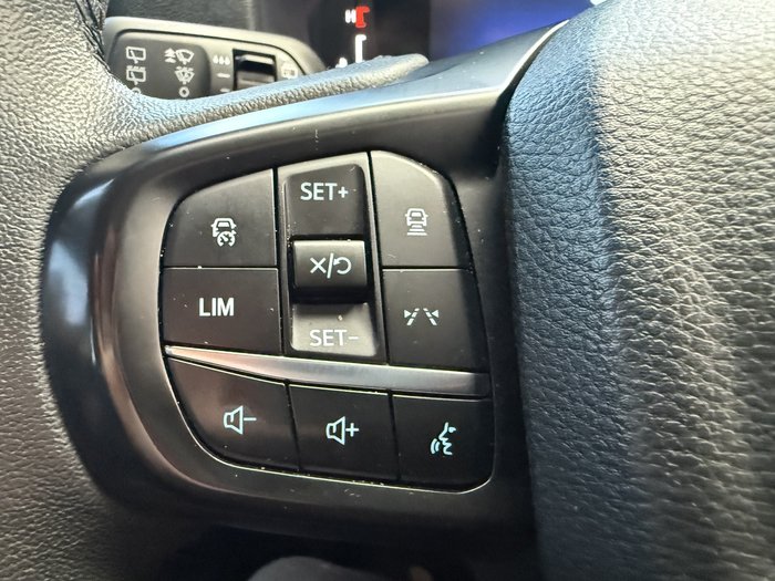 2023 Ford Everest Sport