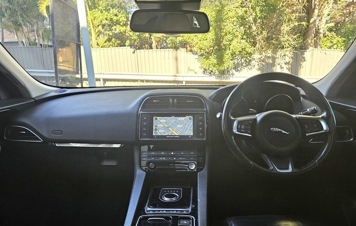 2018 Jaguar F-PACE 25t Prestige