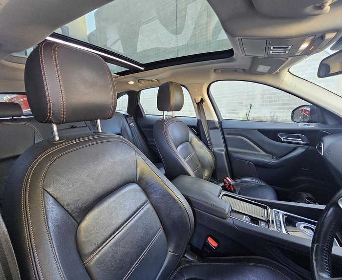 2018 Jaguar F-PACE 25t Prestige