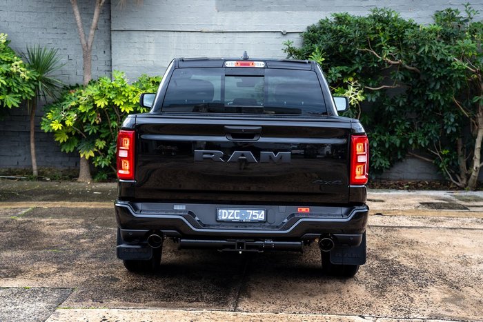 2026 RAM 1500 Express Black Edition Hurricane SO
