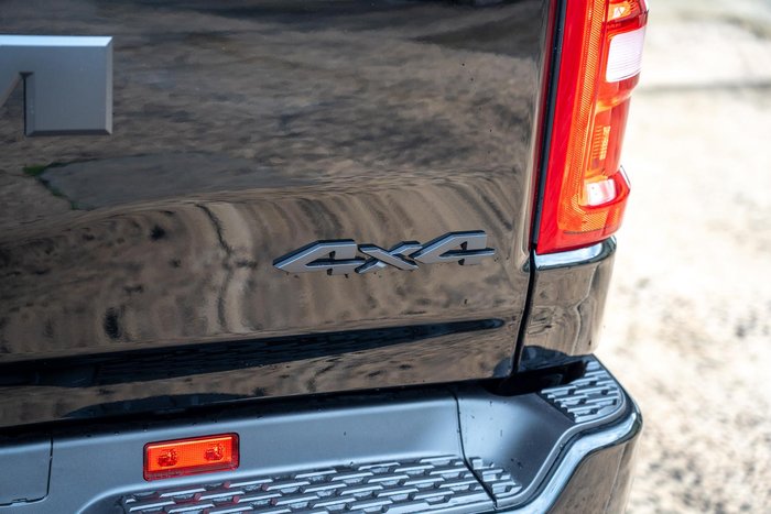 2026 RAM 1500 Express Black Edition Hurricane SO