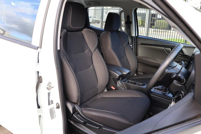 2022 Isuzu D-MAX 10