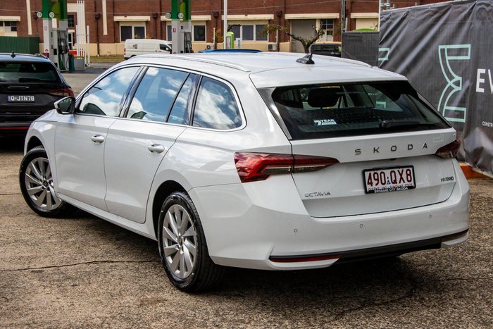 2026 SKODA Octavia Select mHEV