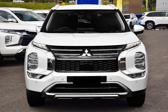 2026 Mitsubishi Outlander LS